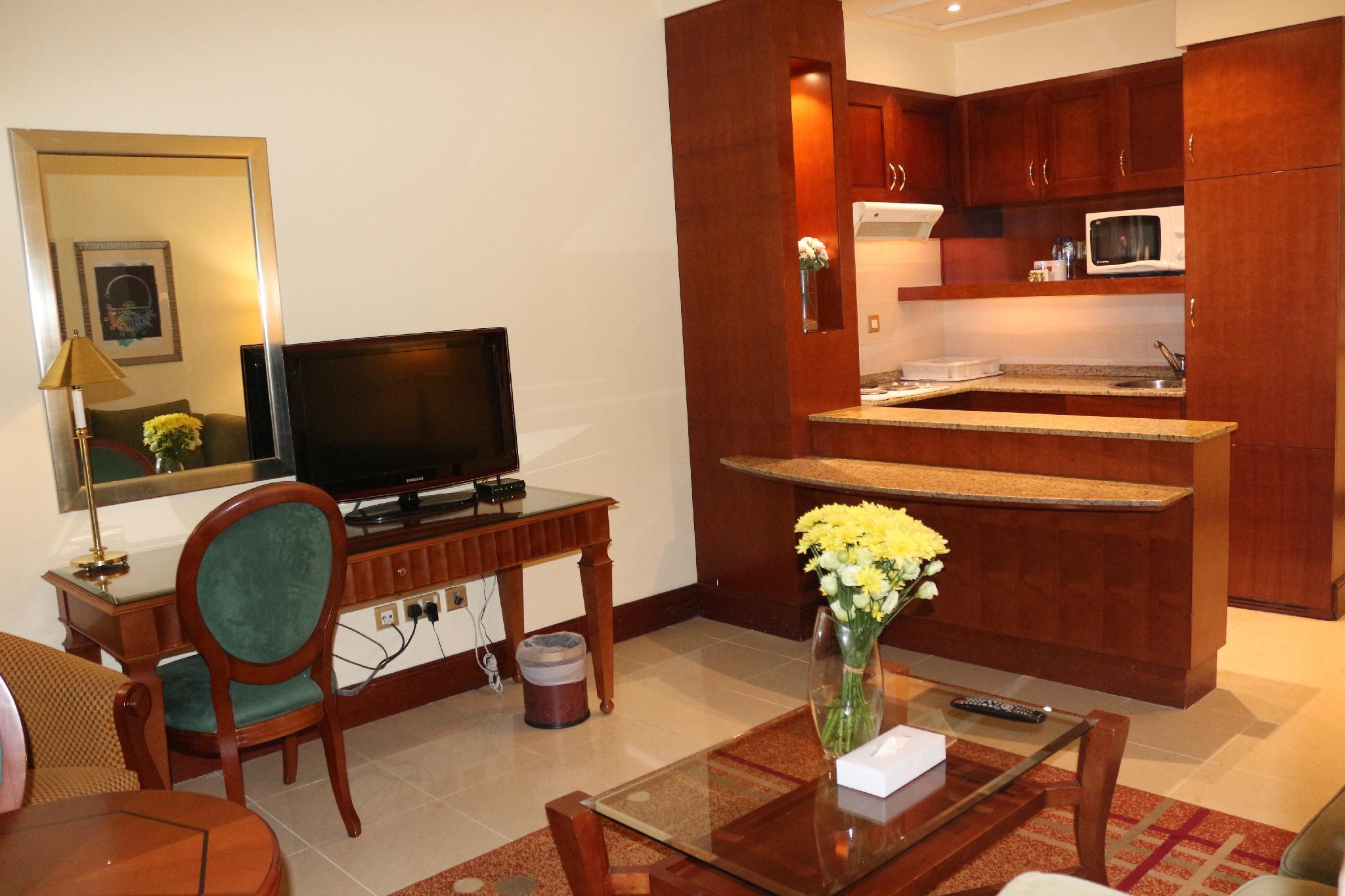 City Seasons Suites Dubai Bagian luar foto